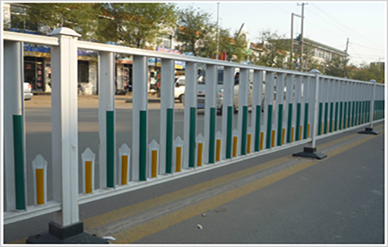鋅鋼道路<a href=http://www.zhgdq.com target=_blank class=infotextkey>護欄</a>