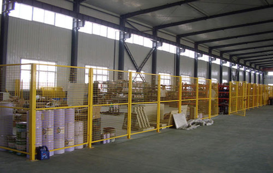 車(chē)間隔離<a href=http://www.zhgdq.com target=_blank class=infotextkey>護(hù)欄</a>